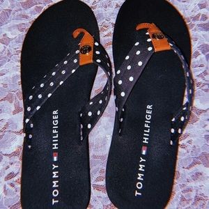 Tommy hilfiger flip flops